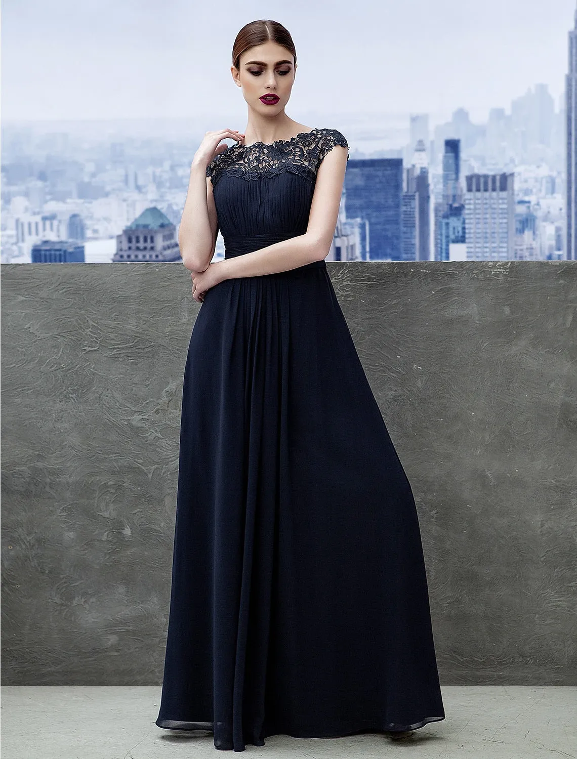 A-Line Evening Gown Empire Dress Wedding Guest Formal Evening Floor Length Short Sleeve Boat Neck Bridesmaid Dress Chiffon with Ruched Lace Insert