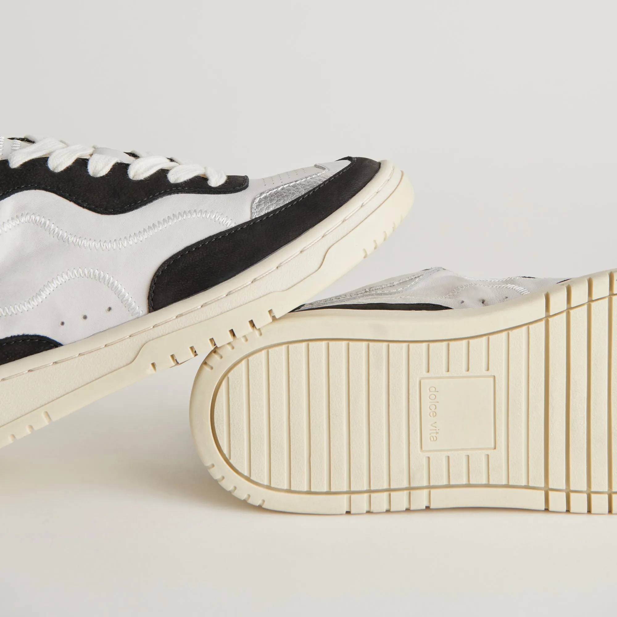 ADELLA SNEAKERS WHITE BLACK LEATHER