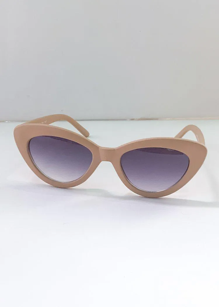 AJ Morgan Southside Honey Trendy Cat Eye Sunglass - Beige