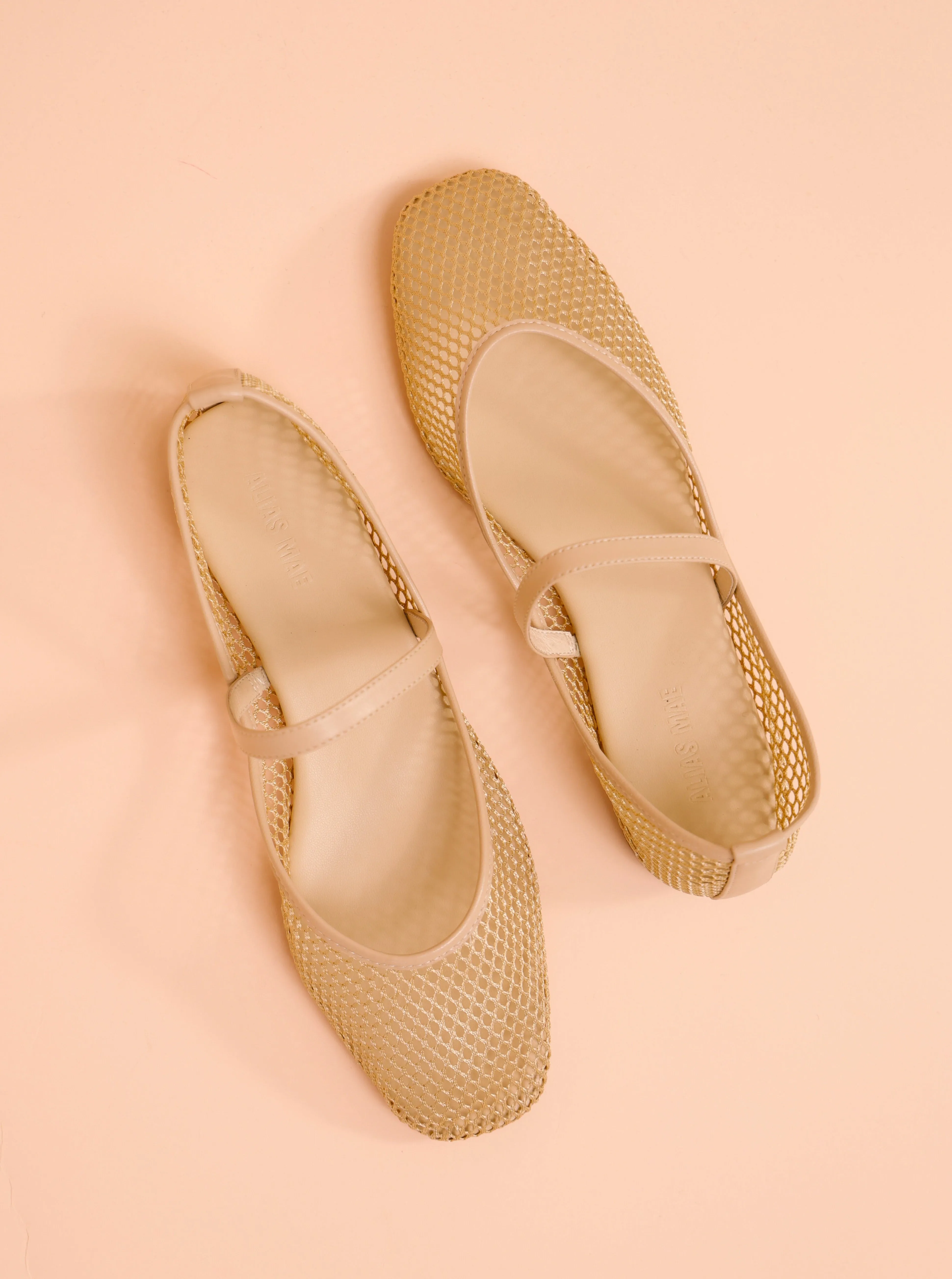 Alias Mae Lily Flats in Cream