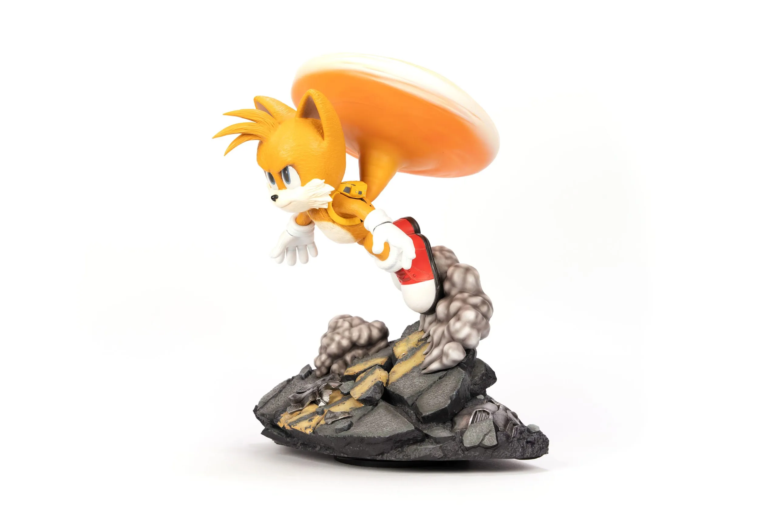 First 4 Figures Sonic the Hedgehog 2 Tails Standoff Statue