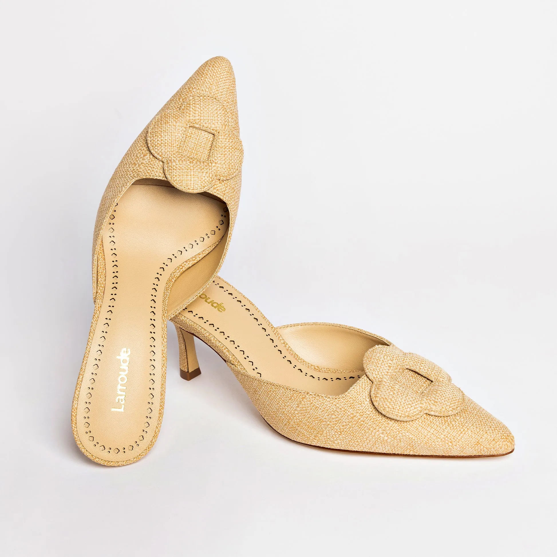 Flora Pump In Beige Raffia