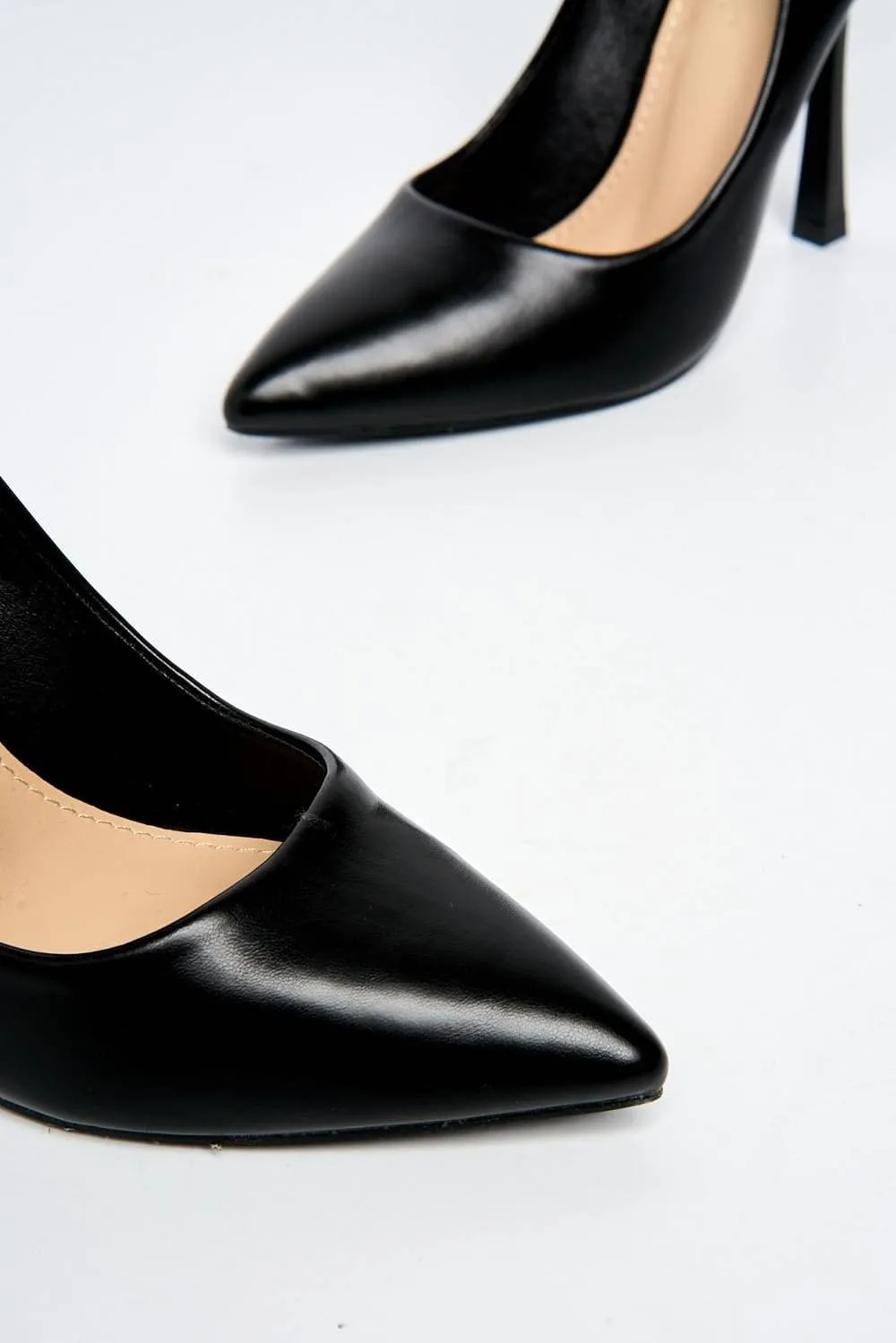 Gina Spool Heel Court Shoes in Black Matt