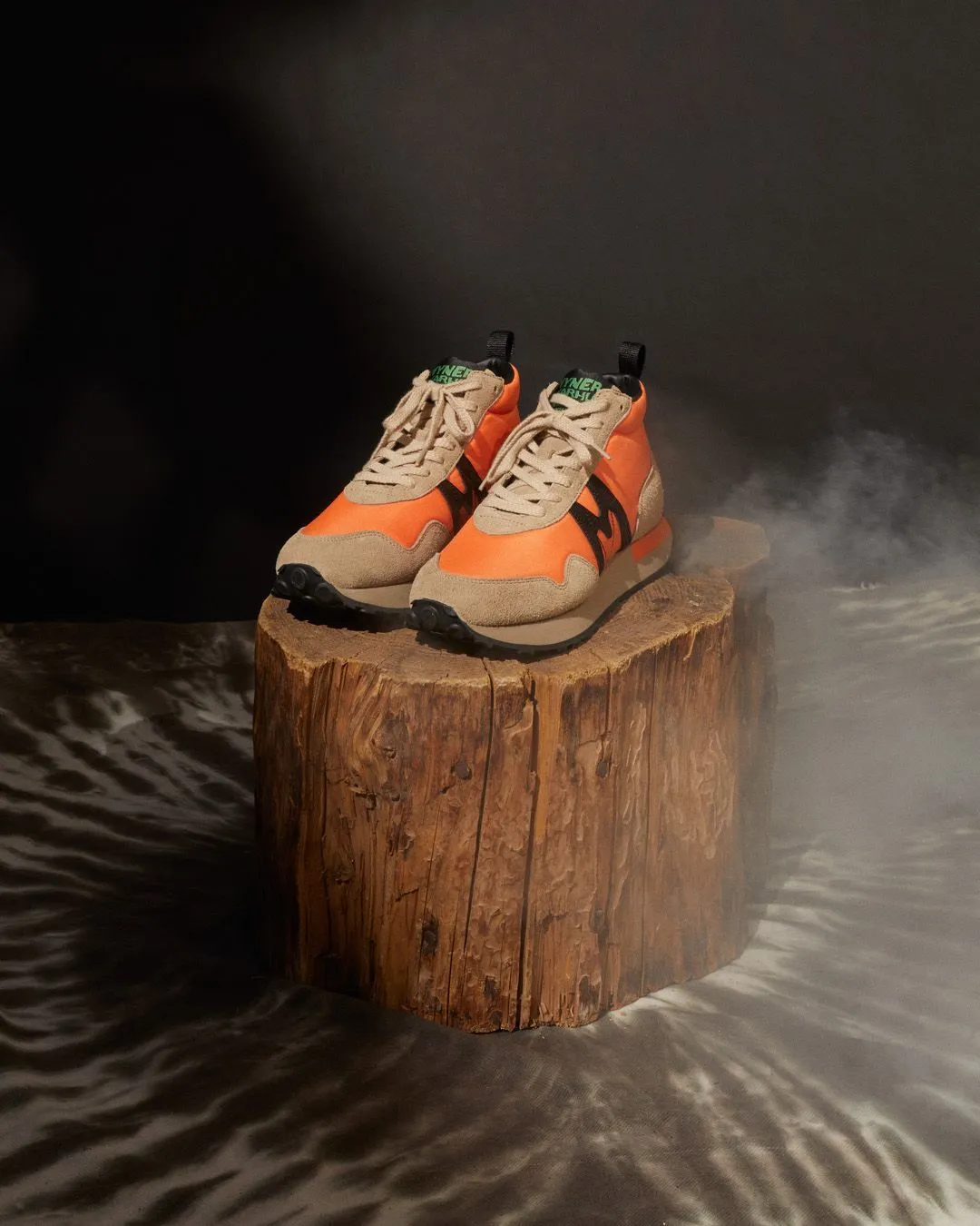 KARHU X VYNER ARTICLES M RUNNER - SMOKE GRAY / NECTARINE