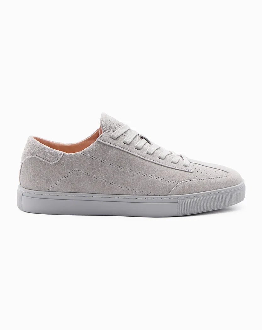 Premium Quality Retroday Low Sneakers - Classic Design