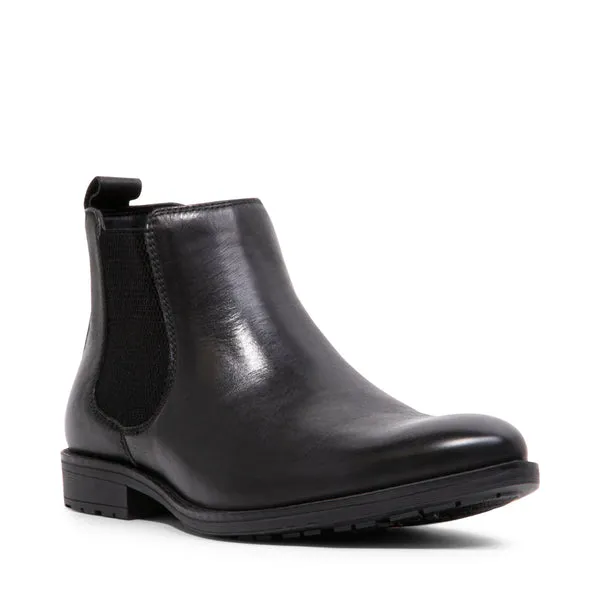 STEVE MADDEN LUKKA BLACK NUBUCK BOOT