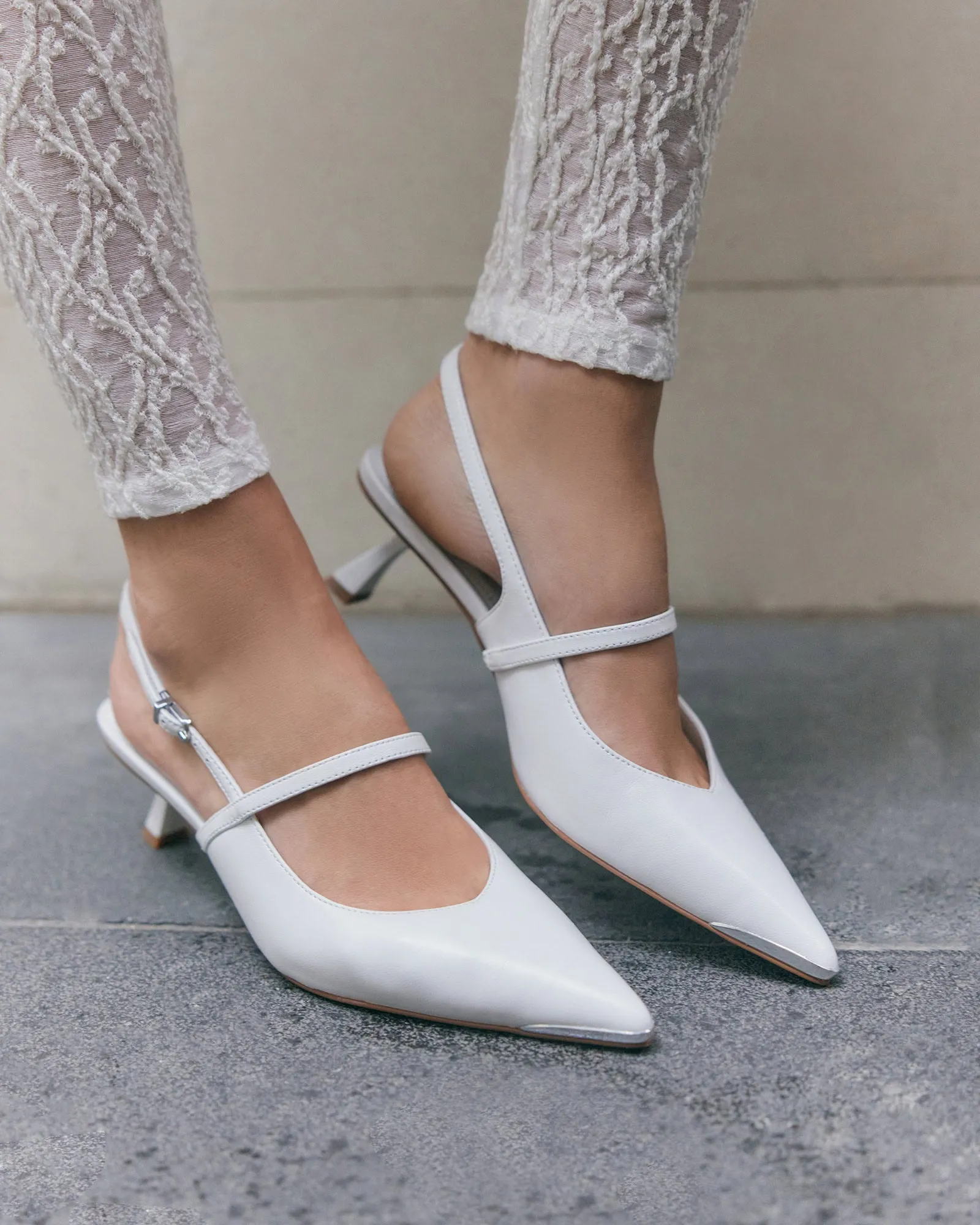 UPTON LOW HEELS WHITE LEATHER